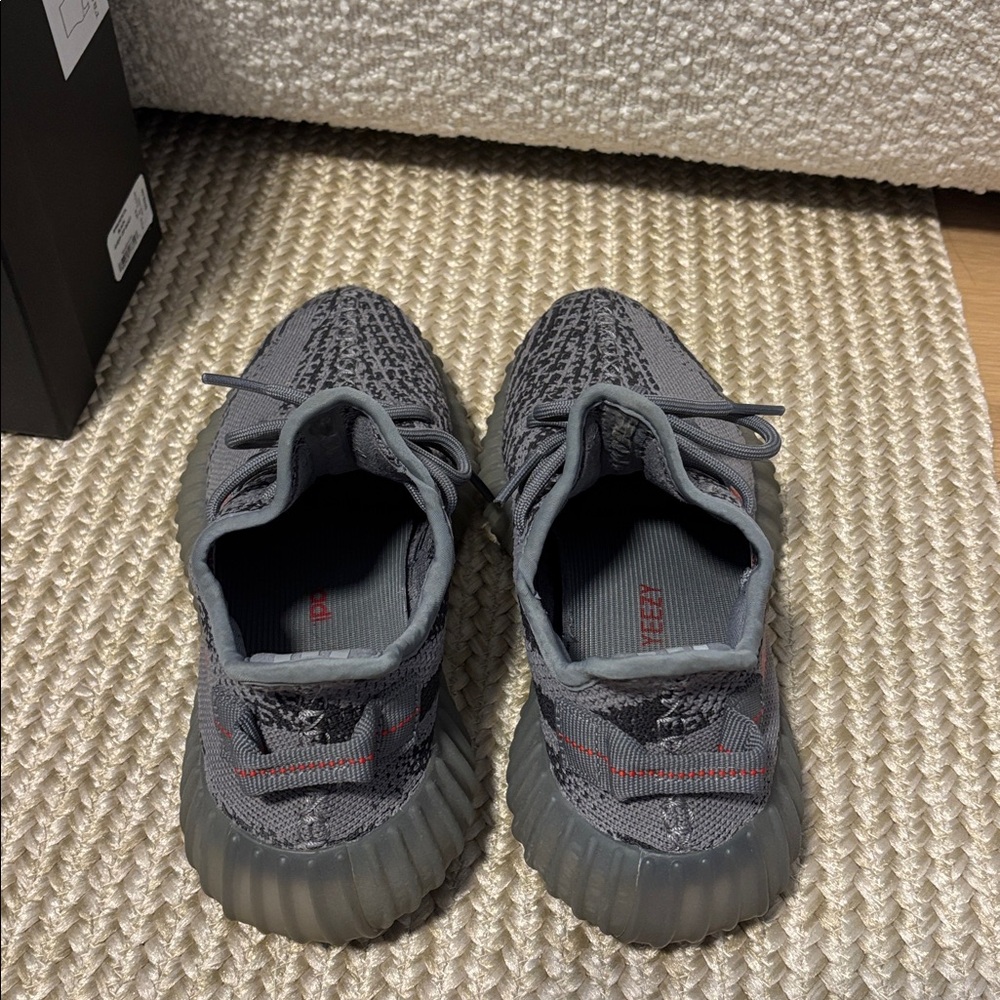 Yeezy Boost Sneakers - Picture 3 of 6